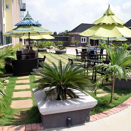 Westbrook Hotel Owerri Extérieur photo