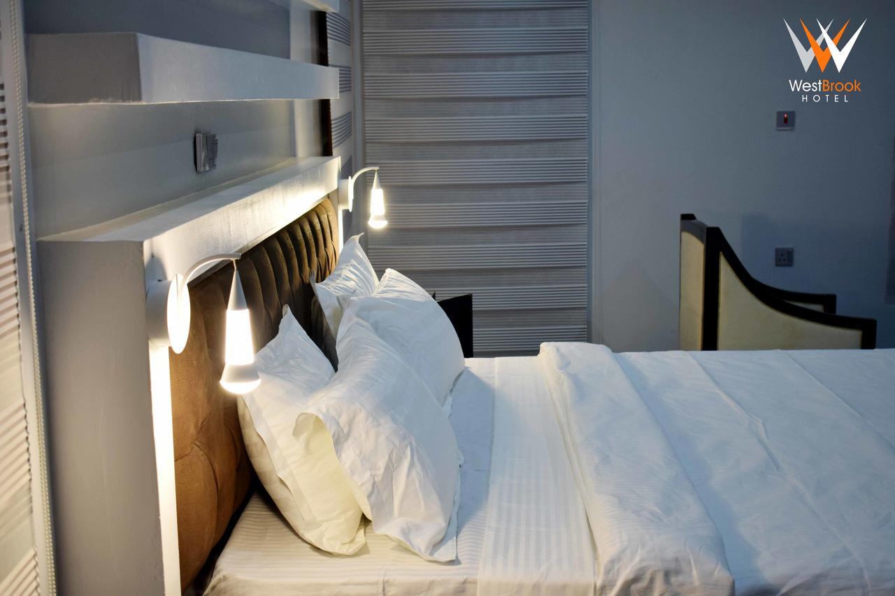 Westbrook Hotel Owerri Extérieur photo