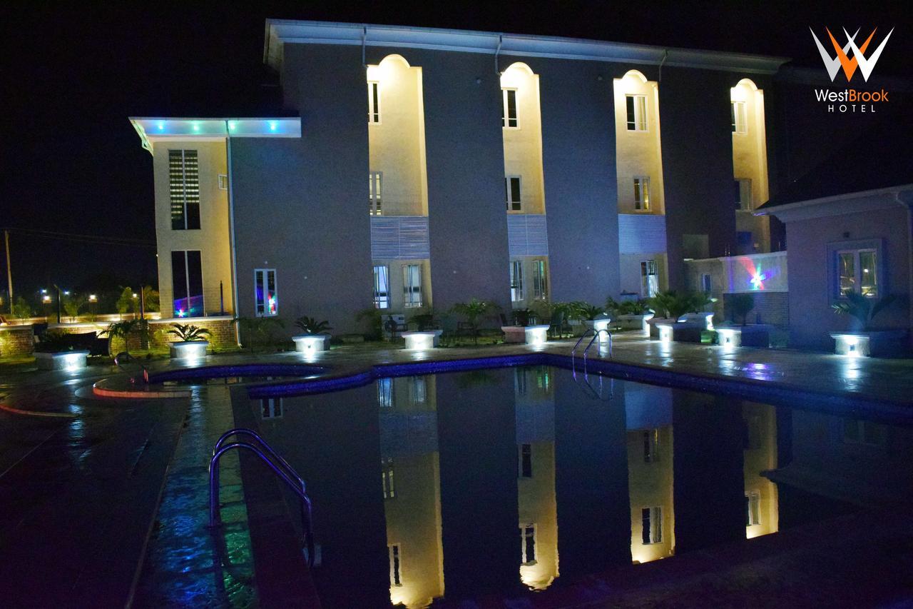 Westbrook Hotel Owerri Extérieur photo
