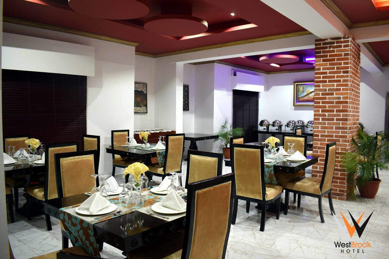 Westbrook Hotel Owerri Extérieur photo