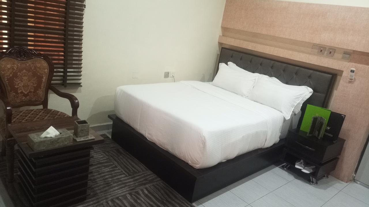 Westbrook Hotel Owerri Extérieur photo